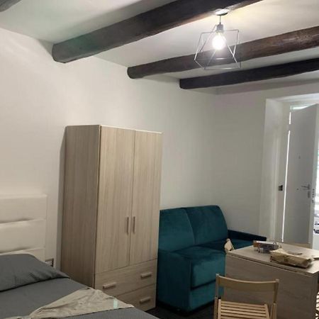 Viky House Chiaia Apartment Naples Exterior photo
