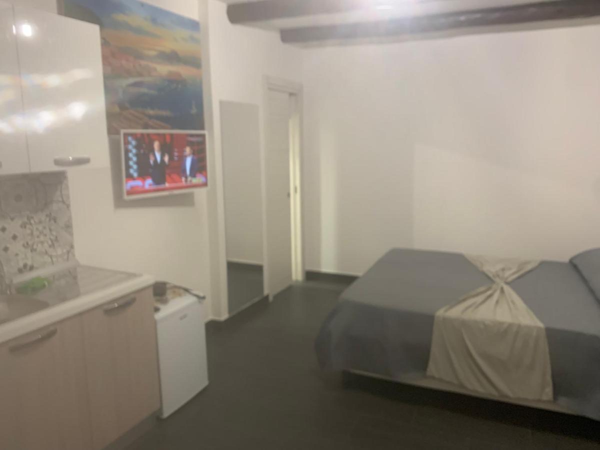Viky House Chiaia Apartment Naples Exterior photo