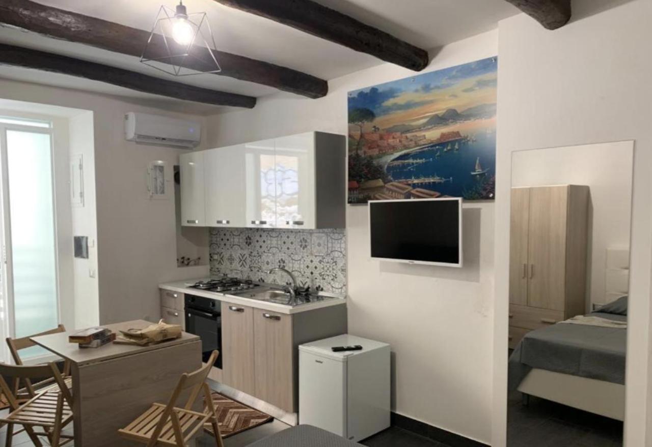Viky House Chiaia Apartment Naples Exterior photo